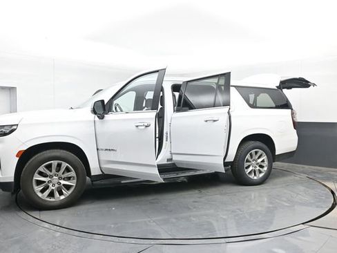 Used 2023 Chevrolet Suburban Premier image 55