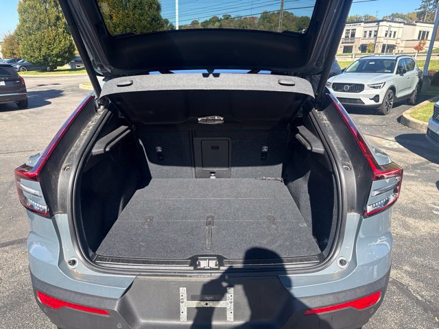 Used 2023 Volvo C40 P8 Recharge Plus w/ Climate Package AWD/4WD image 9