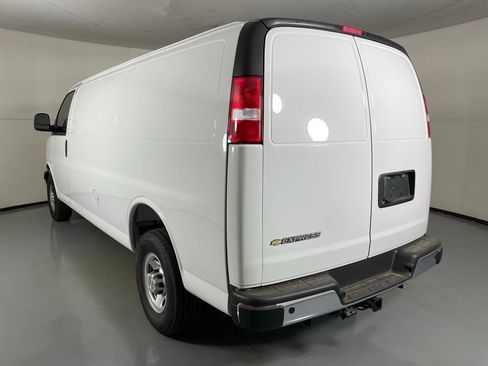 New 2025 Chevrolet Express 3500 Extended w/ Driver Convenience Package RWD image 6
