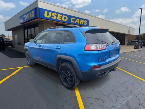 Used 2019 Jeep Cherokee Trailhawk w/ Cold Weather Group AWD/4WD image 7