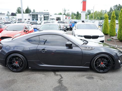 Used 2013 Scion FR-S RWD image 6