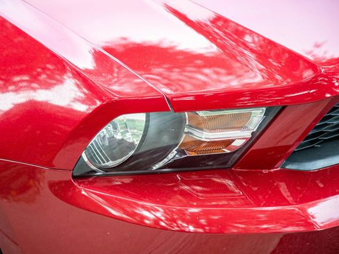 Used 2012 Ford Mustang Coupe image 10