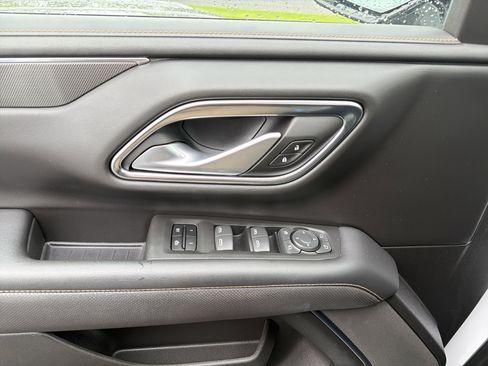 Used 2022 GMC Yukon AT4 AWD/4WD image 14