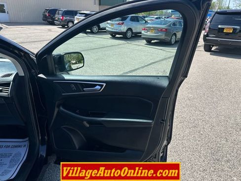 Used 2019 Ford Edge SEL w/ Equipment Group 201A AWD/4WD image 37