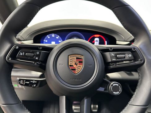 Certified 2025 Porsche Macan 4S Electric AWD/4WD image 25