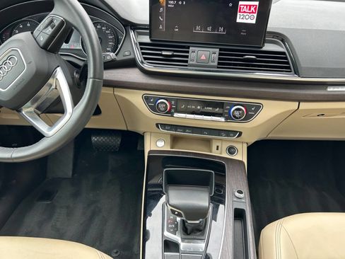 Used 2022 Audi Q5 2.0T Premium w/ Convenience Package image 20