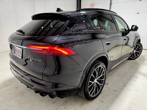 Used 2023 Maserati Grecale Modena image 4