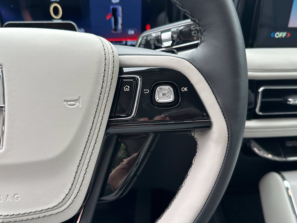 New 2027 Lincoln Aviator Reserve AWD/4WD image 10