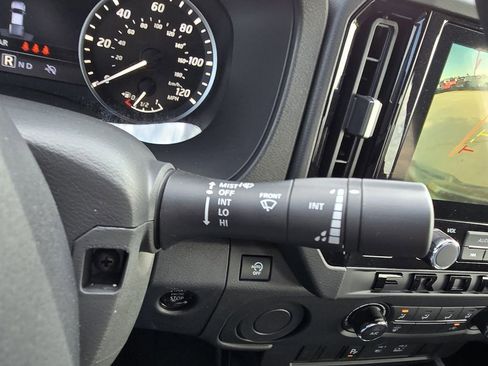New 2026 Nissan Frontier SV w/ Tow Package RWD image 19
