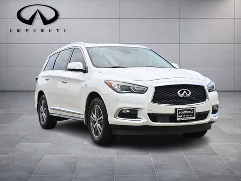 Used 2019 INFINITI QX60 Luxe w/ Essential Package FWD image 3
