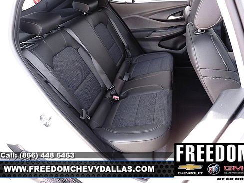 New 2026 Buick Envista Preferred image 16