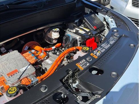 Used 2023 Chevrolet Bolt EUV LT w/ Driver Confidence Package FWD image 29