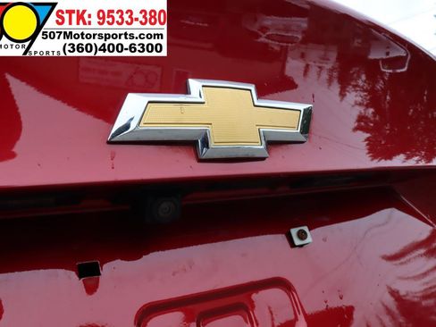 Used 2017 Chevrolet Malibu LT FWD image 17