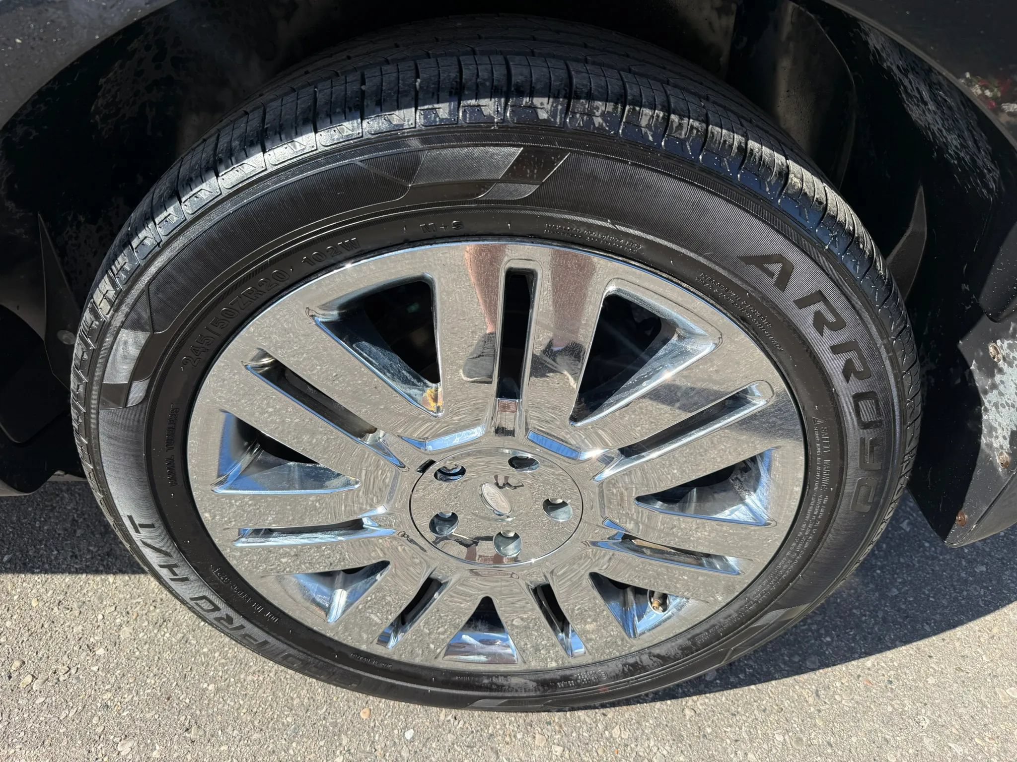 Used 2010 Ford Edge Limited FWD image 10