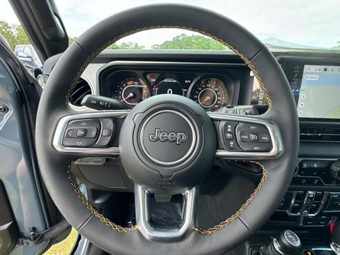 New 2024 Jeep Wrangler Sahara w/ Technology Group image 24