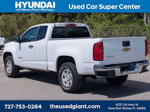 Used 2015 Chevrolet Colorado W/T RWD image 3