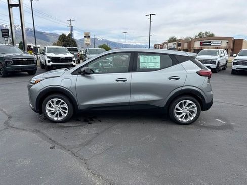 New 2027 Chevrolet Bolt LT FWD image 4