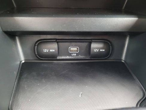 Used 2022 Kia Soul LX image 24