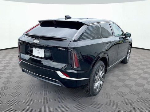 New 2026 Cadillac Optiq Luxury 1 w/ LPO, Floor Liner Package AWD/4WD image 5