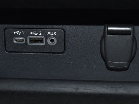 Used 2024 Nissan Altima 2.5 SV image 19