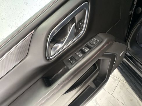 Used 2023 Chevrolet Suburban RST w/ Sport Performance Package AWD/4WD image 24