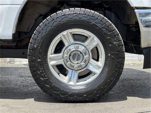 Used 2017 Ford F250 XLT w/ XLT Value Package AWD/4WD image 28