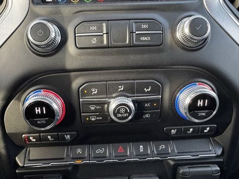 Used 2020 GMC Sierra 1500 SLT w/ SLT Convenience Package image 11