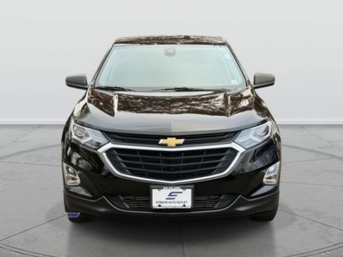 Used 2021 Chevrolet Equinox LS w/ LS Convenience Package image 2