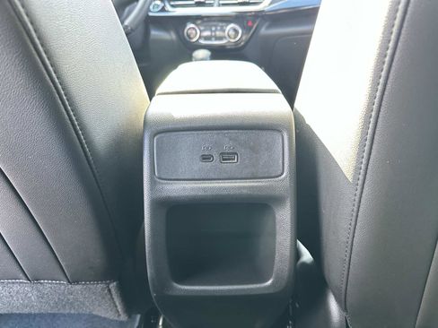 Certified 2025 Chevrolet Trax RS w/ Sunroof Package image 13