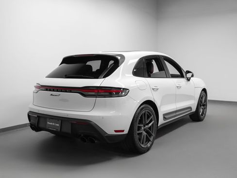 Certified 2024 Porsche Macan Turbo AWD/4WD image 12
