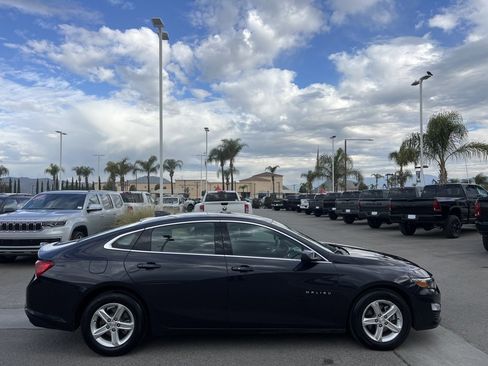 Used 2023 Chevrolet Malibu LT image 9