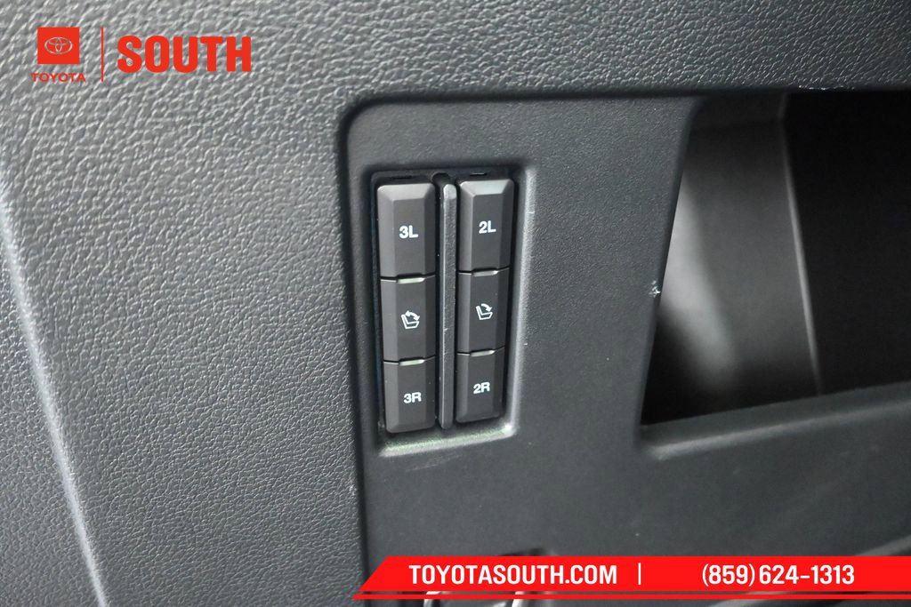 Used 2021 Ford Expedition Platinum AWD/4WD image 32
