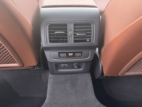 Used 2025 Audi Q5 2.0T Premium w/ Convenience Plus Package image 15