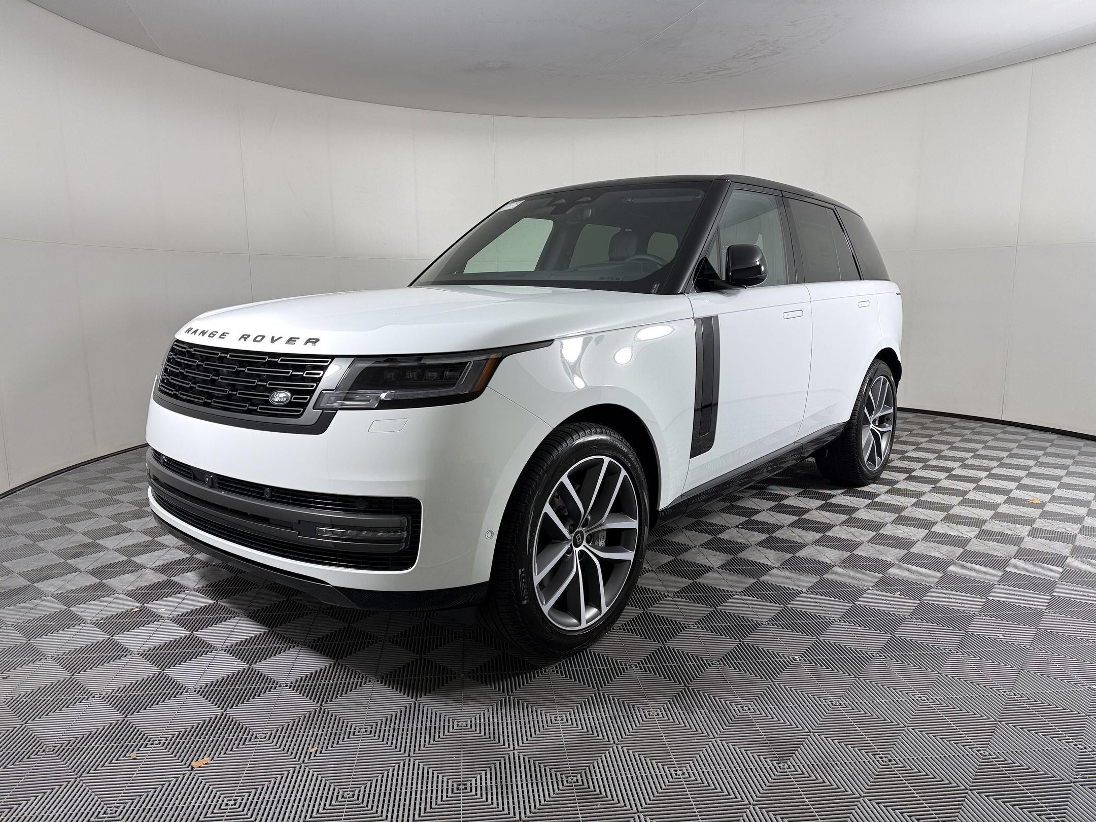 New 2027 Land Rover Range Rover SE AWD/4WD image 1
