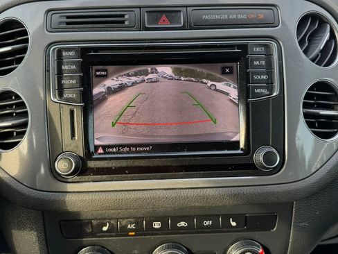 Used 2017 Volkswagen Tiguan S AWD/4WD image 19