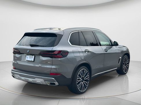 Certified 2024 BMW X5 xDrive40i w/ Premium Package AWD/4WD image 5