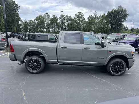 New 2026 RAM 2500 Limited AWD/4WD image 9