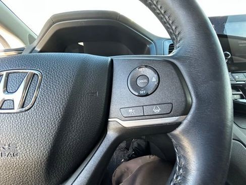 Used 2023 Honda Odyssey EX-L image 16