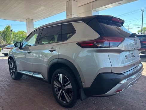 Used 2023 Nissan Rogue Platinum FWD image 10