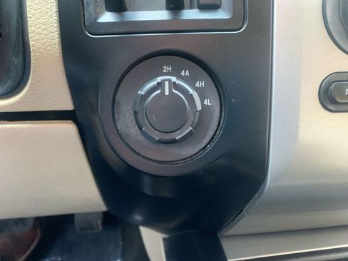 Used 2016 Ford Expedition XL AWD/4WD image 14