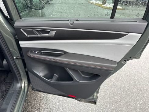 Used 2025 Volkswagen Atlas Peak Edition SE image 16