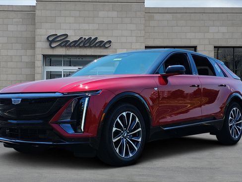 New 2025 Cadillac Lyriq Sport image 6