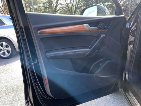 Used 2023 Audi Q5 2.0T Prestige w/ Prestige Package image 21