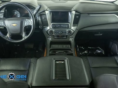 Used 2020 Chevrolet Tahoe Premier AWD/4WD image 31