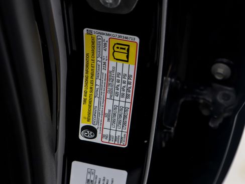 Used 2018 Chevrolet Suburban 3500 LT AWD/4WD image 40