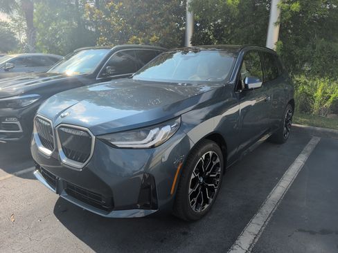 Certified 2026 BMW X3 xDrive30 w/ Premium Package AWD/4WD image 3