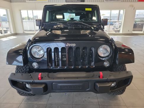 Used 2015 Jeep Wrangler Rubicon AWD/4WD image 2