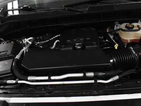 Used 2022 Chevrolet Silverado 1500 Custom w/ Safety Confidence Package image 10