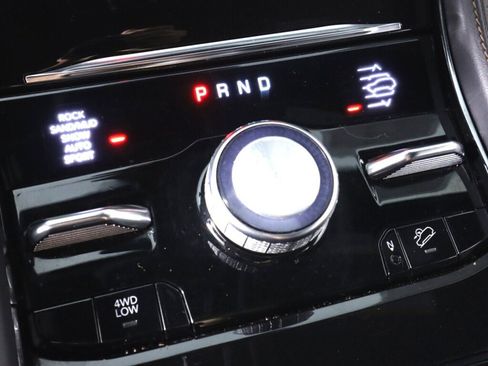 Used 2023 Jeep Grand Cherokee Summit AWD/4WD image 28