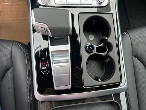 New 2026 Audi Q8 Premium Plus image 17
